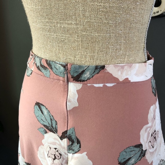 Rosy Floral Skirt - Picture 4 of 8